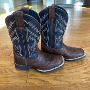 Little boy Ariat cowboy boots